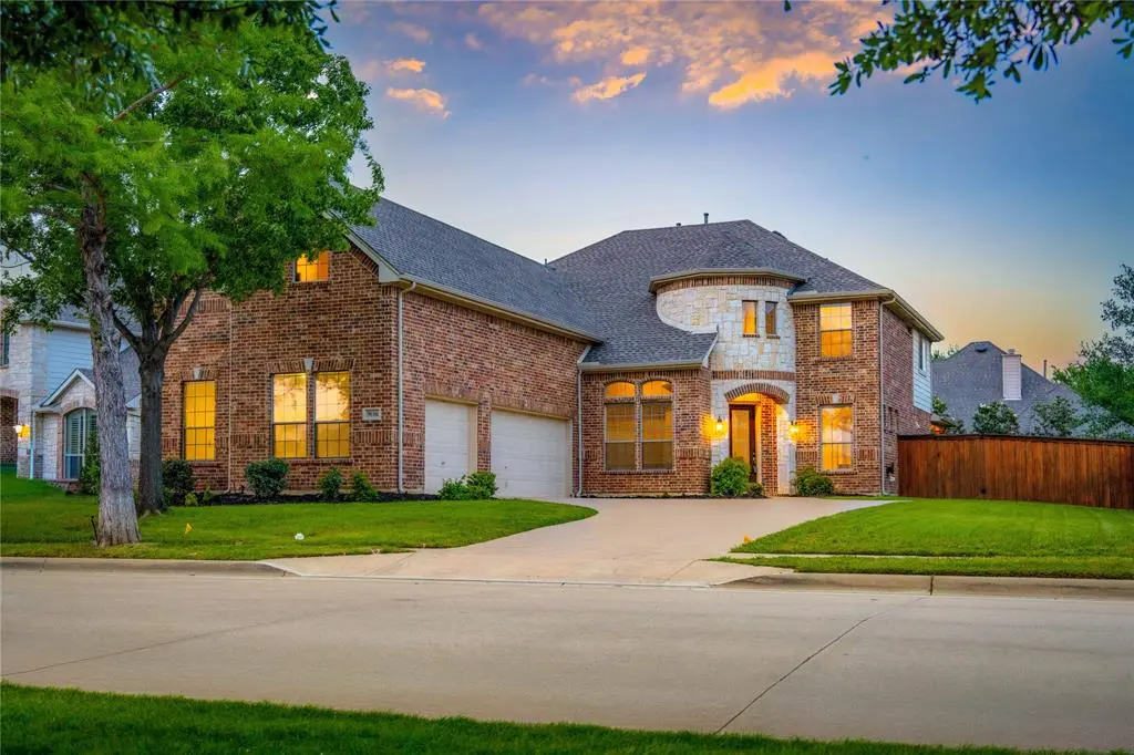 9616 Barksdale Drive, Fort Worth, TX 76244