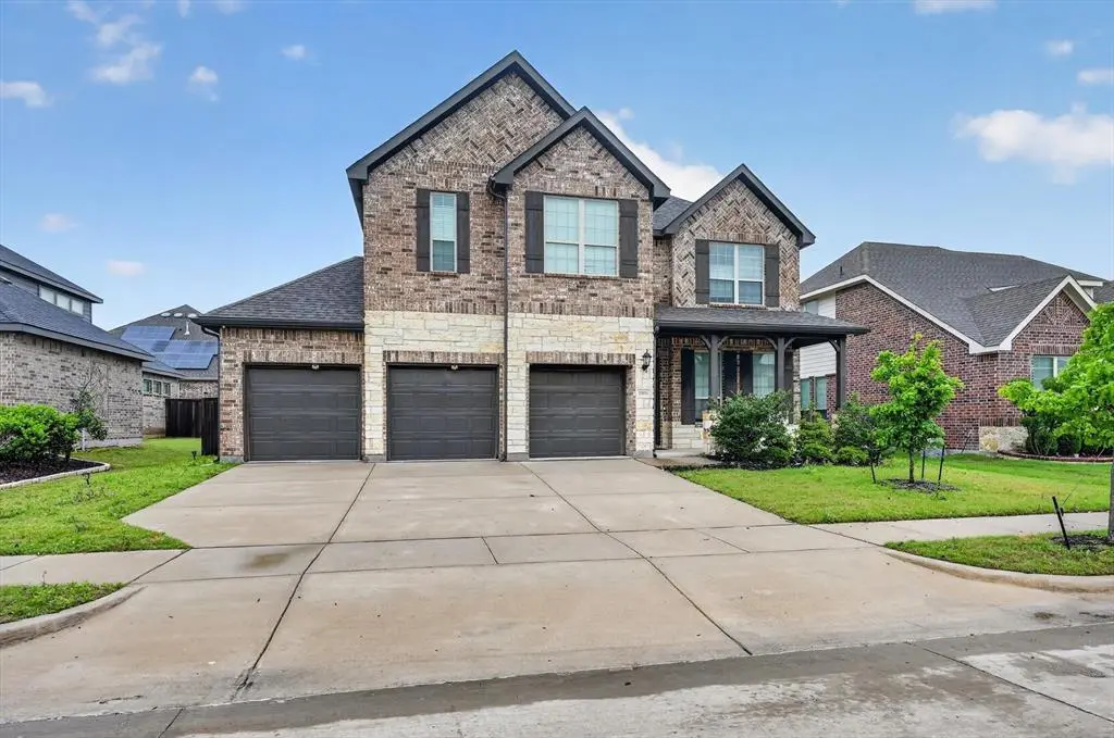 1906 Gristmill Drive, Mansfield, TX 76063