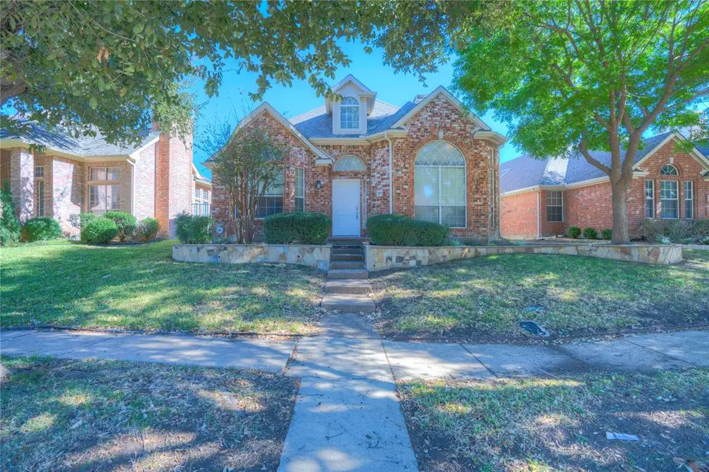 9504 Rodeo Drive, Irving, TX 75063