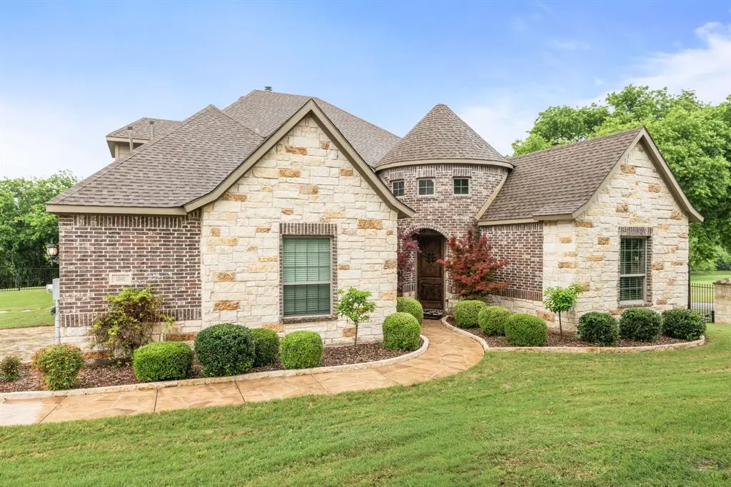 1001 Hilltop Drive, Lavon, TX 75166