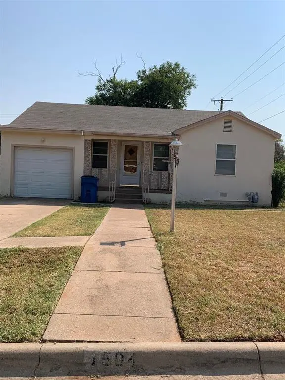 1504 McCaulley Street, Sweetwater, TX 79556