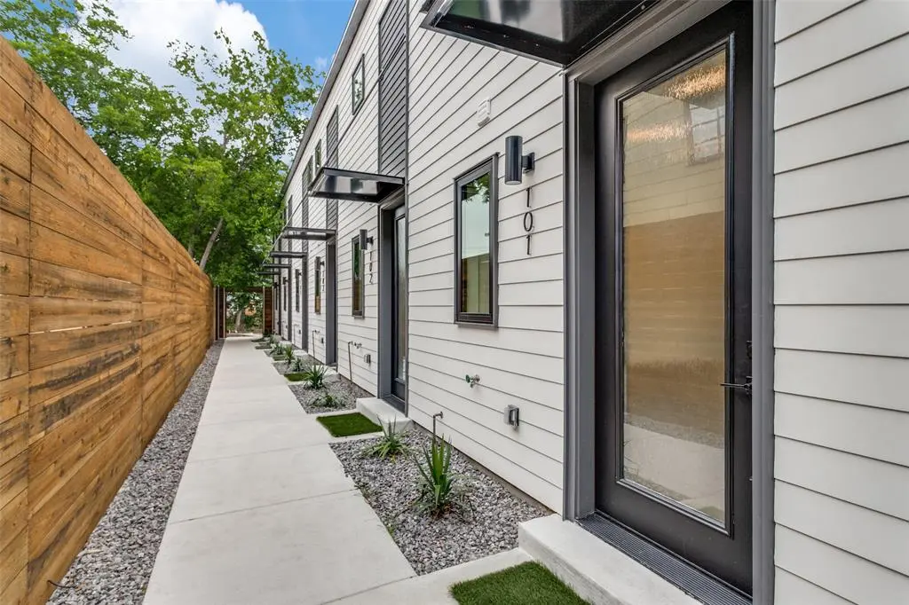 4715 Live Oak Street #104, Dallas, TX 75204