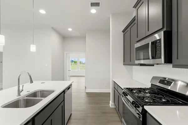 1208 Redcoat Drive, Forney, TX 75126