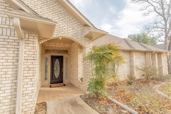 241 Hideaway Lane E, Hideaway, TX 75771