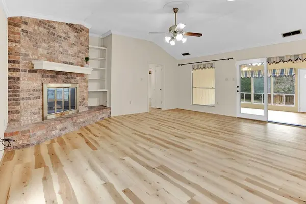 307 Easy Drive, Hideaway, TX 75771