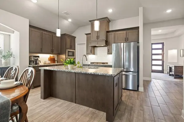 4452 Blue Mist Drive, Fort Worth, TX 76036