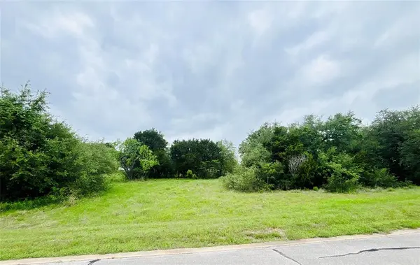 7224 S Aberdeen Drive, Cleburne, TX 76033