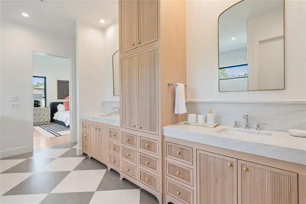 6943 Coronado Avenue, Dallas, TX 75214