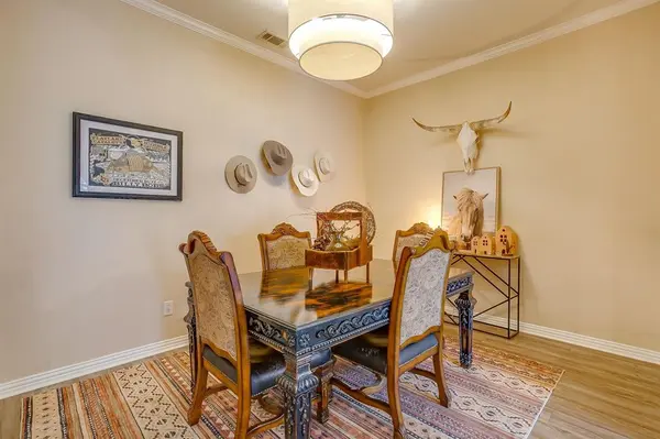 2408 Buffalo Run, Burleson, TX 76028