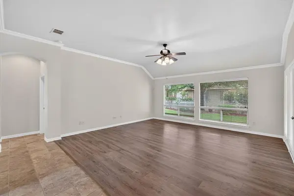 9504 Pinewood Drive, Denton, TX 76207