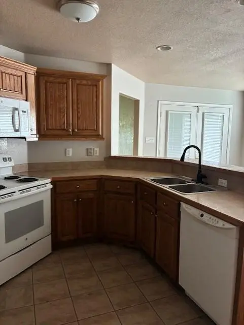 1157 N 3rd Street, Wills Point, TX 75169