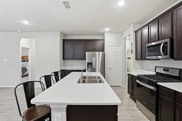 2820 Bursera Lane, Fort Worth, TX 76108