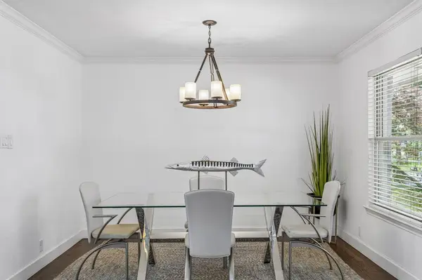 8709 Labron Avenue, Dallas, TX 75209