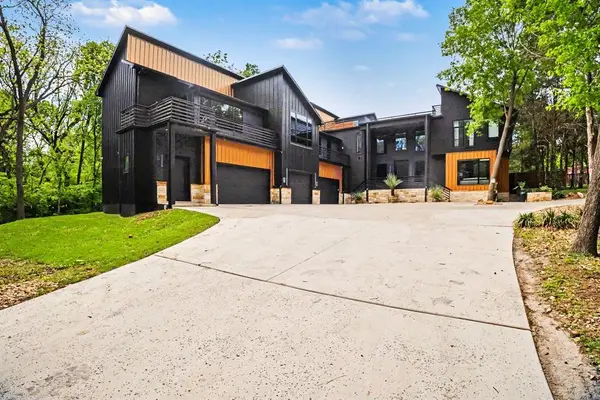 511 S Bluegrove Road, Lancaster, TX 75146