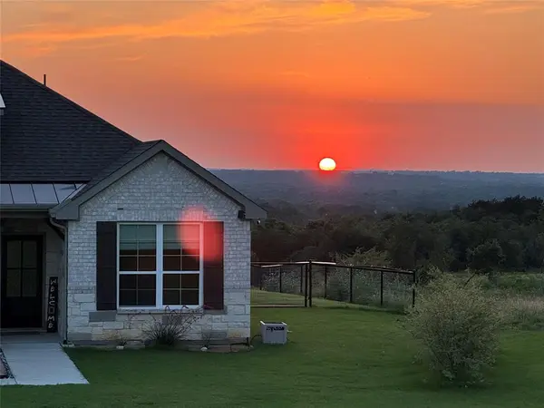 1089 Flagstone Drive, Weatherford, TX 76085