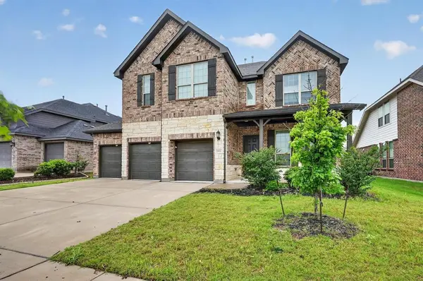 1906 Gristmill Drive, Mansfield, TX 76063