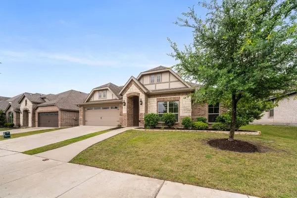342 Wolf Creek Drive, Waxahachie, TX 75165