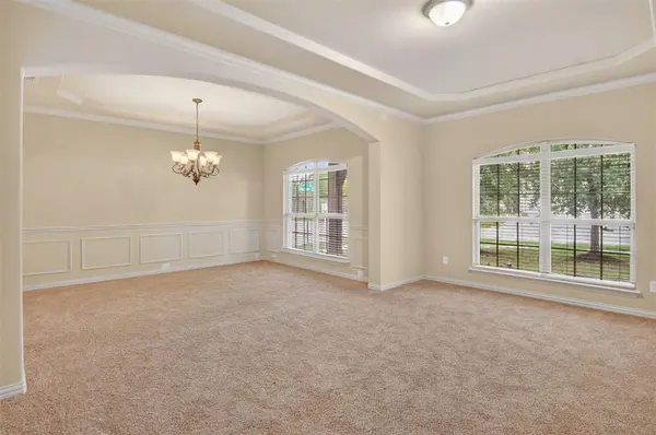 6132 Falls Lake Road, Fort Worth, TX 76179