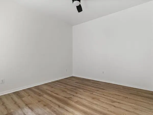 4524 Grassy Glen Drive, Fort Worth, TX 76244