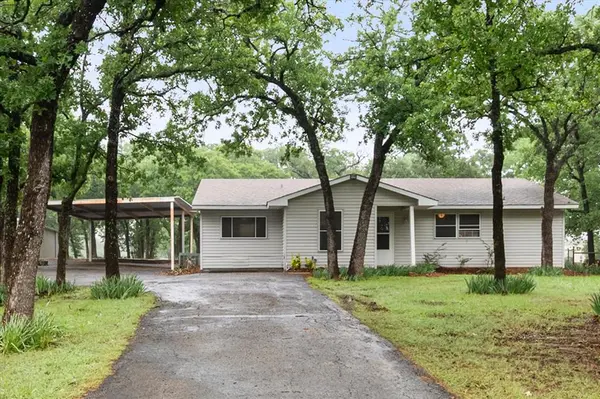 4212 Oak Drive, Alvarado, TX 76009