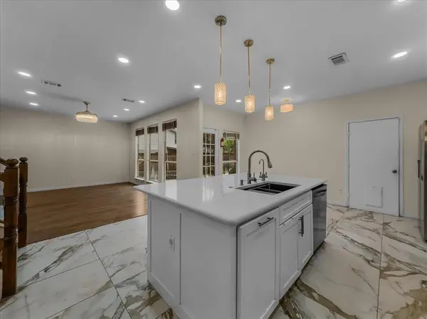 1805 Arbor Creek Drive, Garland, TX 75040