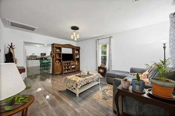 406 S LLano Street, Whitney, TX 76692