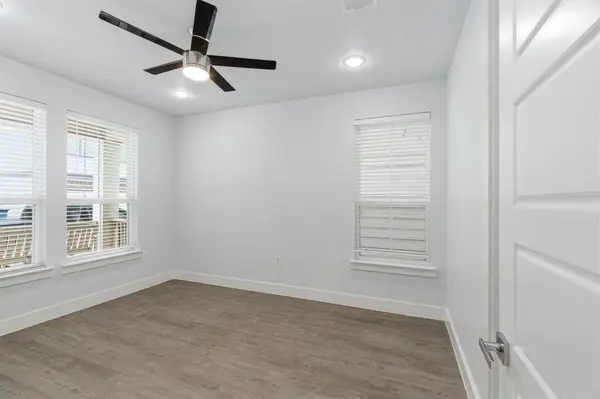 203 S Village Way, Lewisville, TX 75057