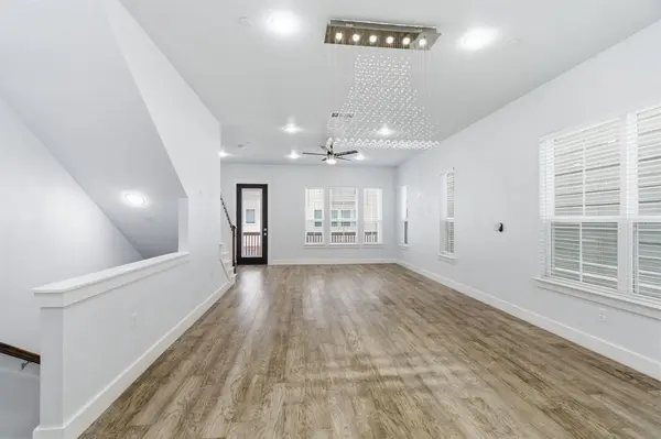 203 S Village Way, Lewisville, TX 75057