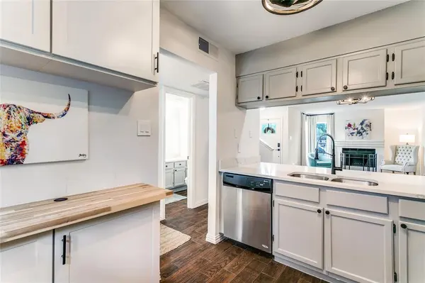 1912 Shadowood Trail, Colleyville, TX 76034