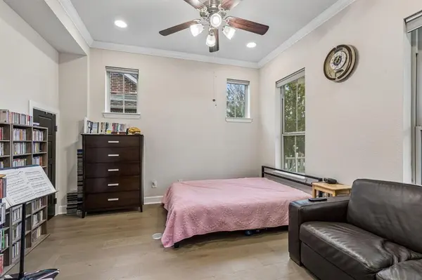 1017 Gardenia Street, Carrollton, TX 75007