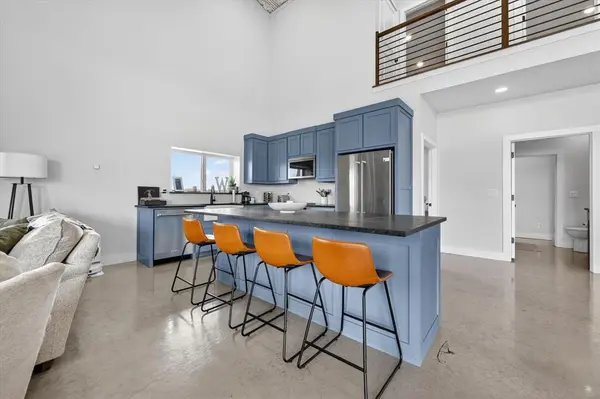 9082 Wolfe Run, Ponder, TX 76259