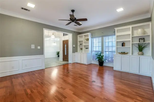 2418 Vista Glen Lane, Carrollton, TX 75007