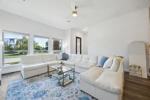 1885 Wittington Place, Farmers Branch, TX 75234