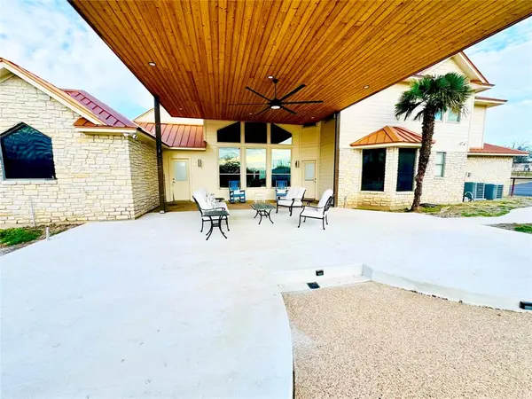 4895 Meadow Breeze Court, Fort Worth, TX 76140