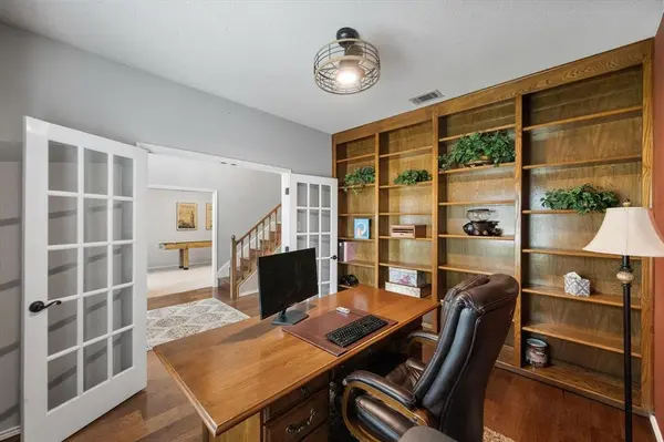 1817 Altacrest Drive, Grapevine, TX 76051