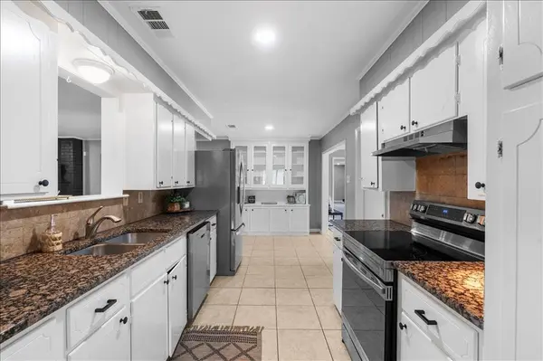 406 N 37th Street, Corsicana, TX 75110