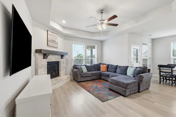 1617 Longspur Drive, Northlake, TX 76226