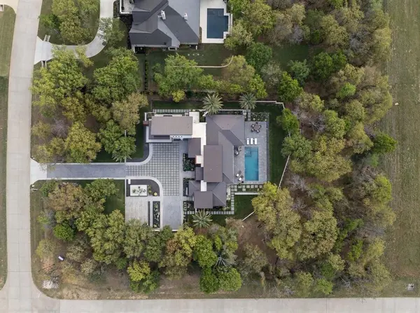 1028 Hat Creek Road, Bartonville, TX 76226