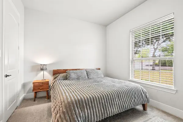 1001 Hilltop Drive, Lavon, TX 75166