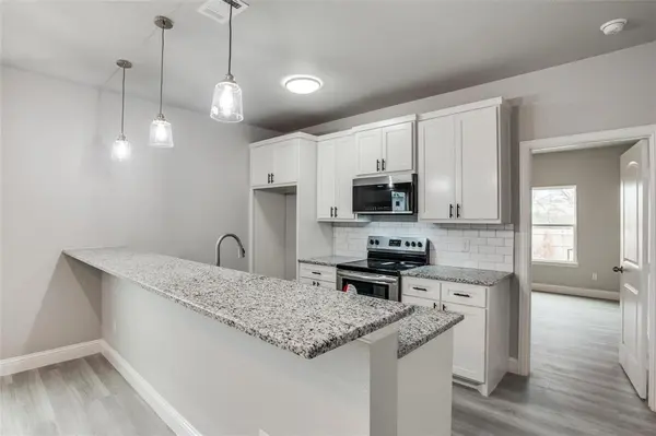 1609 Daniel Street, Fort Worth, TX 76104