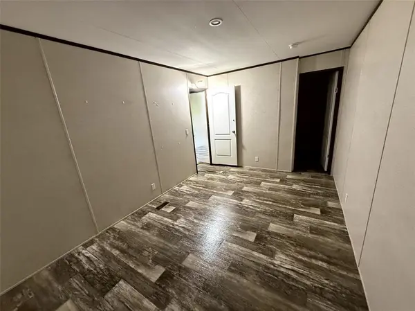 106 Summers Circle, Azle, TX 76020