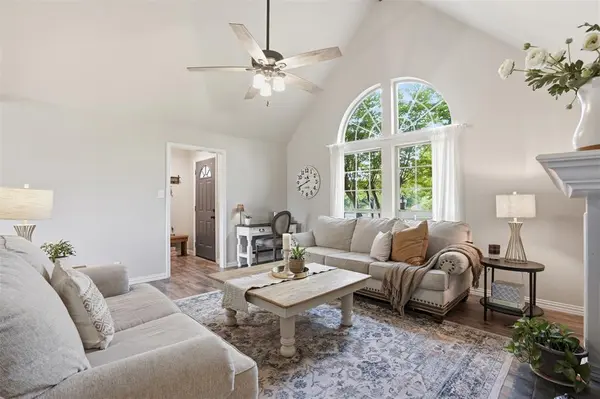 2726 Hill Lane, Cleburne, TX 76031