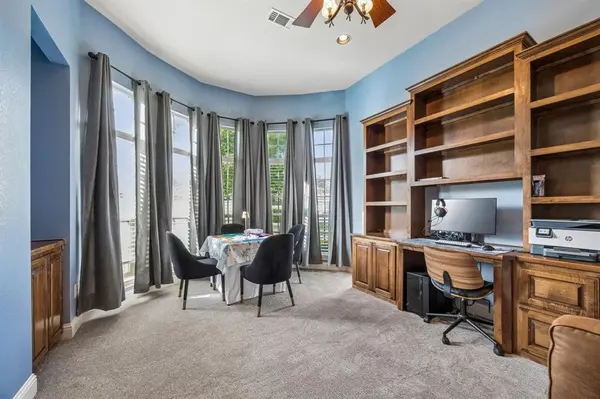 430 Stone Canyon Drive, Sunnyvale, TX 75182