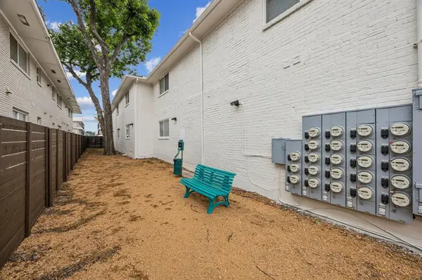 5018 San Jacinto Street #202, Dallas, TX 75206