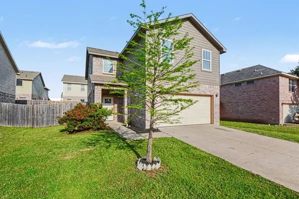 3538 Apple Valley Way, Dallas, TX 75227