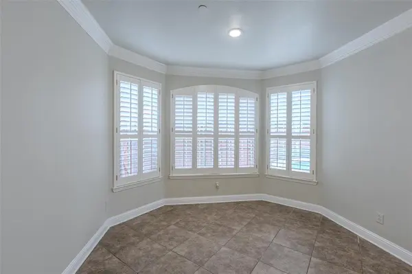 452 Richmond Street, Irving, TX 75063