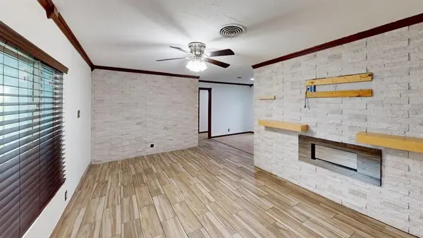 17 Macarthur Drive #B, Denison, TX 75020