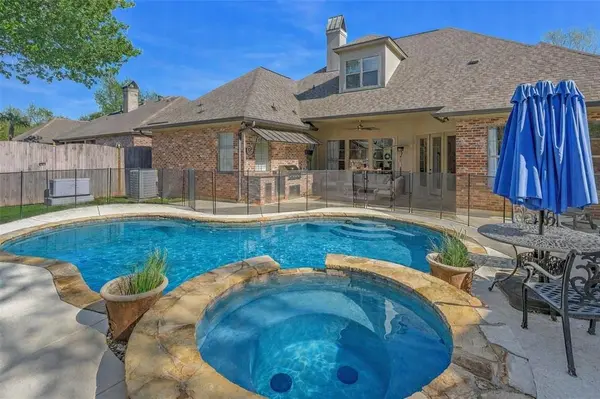 102 Chesterton Court, Bossier City, LA 71111