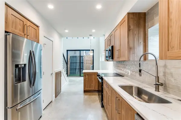 4715 Live Oak Street #104, Dallas, TX 75204