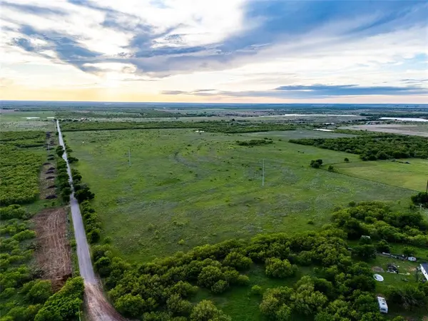 508 W Hugo, Petrolia, TX 76377